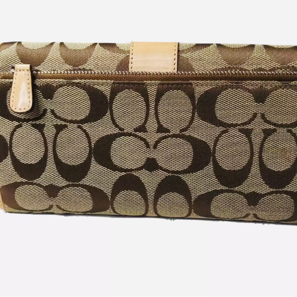 Coach VINTAGE Signature C Khaki Jacquard & Leather Checkbook Wallet - Picture 2 of 2